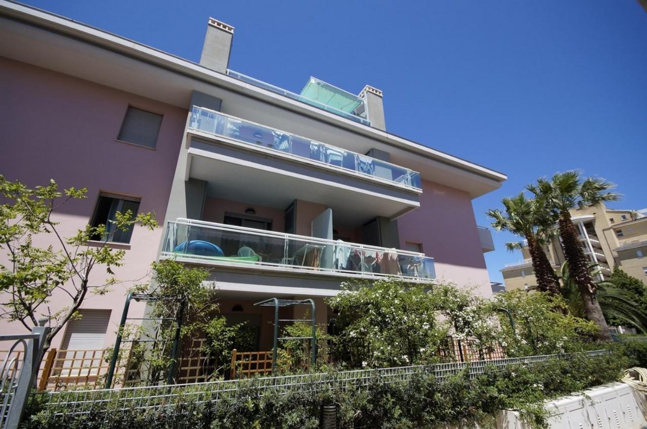 Appartamento Mediterraneo San Benedetto del Tronto Exterior photo